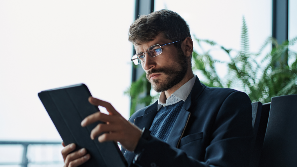 Detecting Insider Threats for User Behavior (4/4)